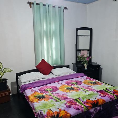 Sasru Holiday Home 努沃勒埃利耶 外观 照片