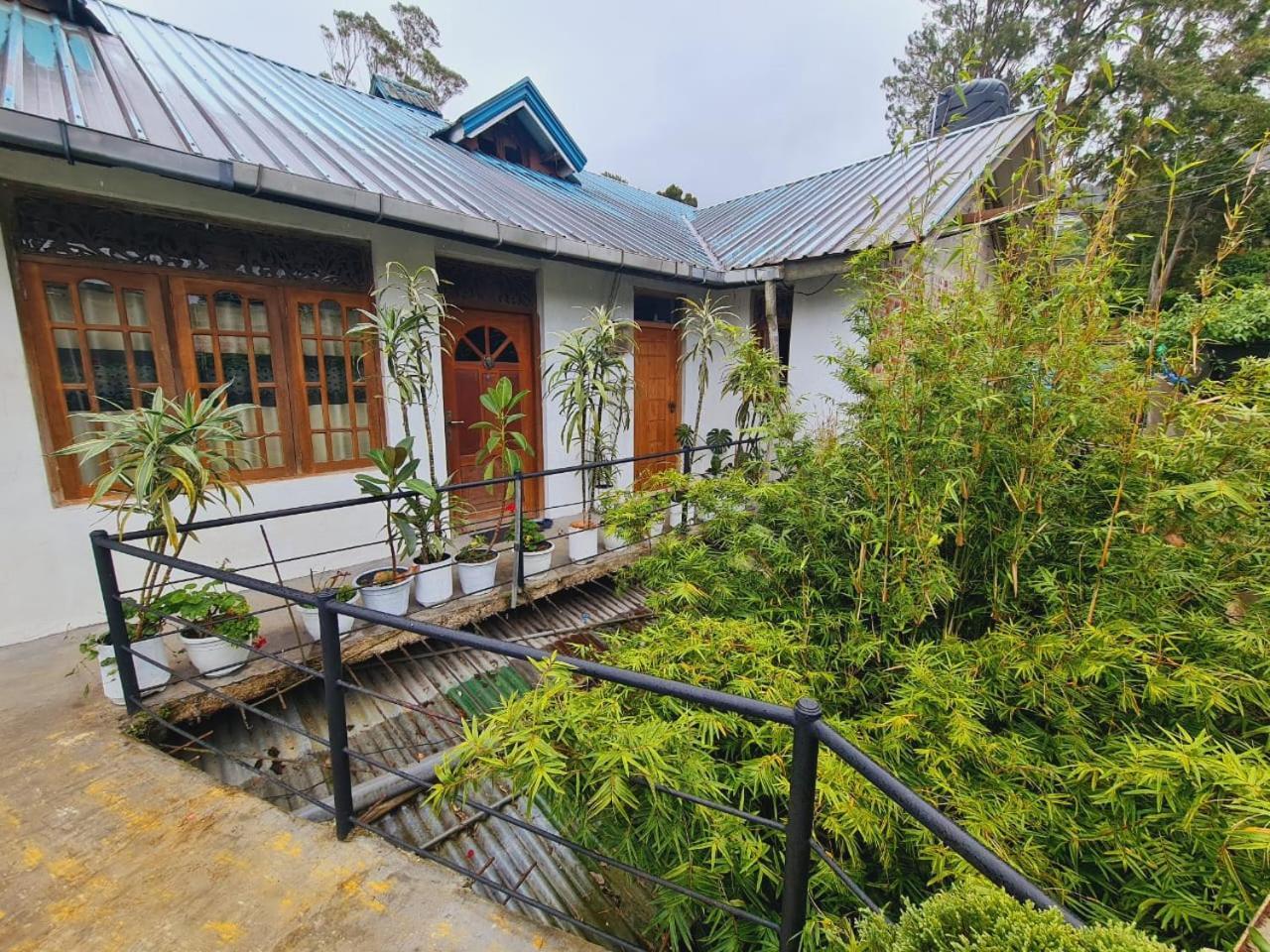 Sasru Holiday Home 努沃勒埃利耶 外观 照片