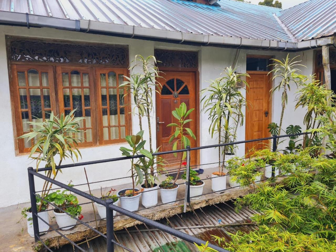 Sasru Holiday Home 努沃勒埃利耶 外观 照片
